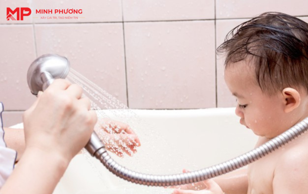 Lựa chọn sen tắm phù hợp cho trẻ
